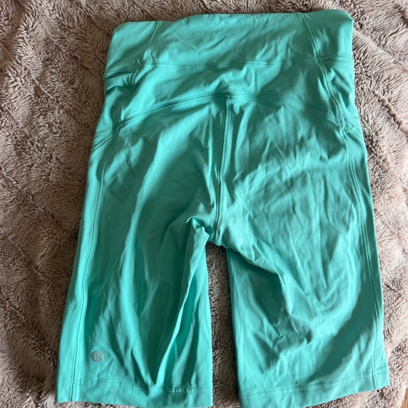Lululemon biker shorts - Picture 1 of 3